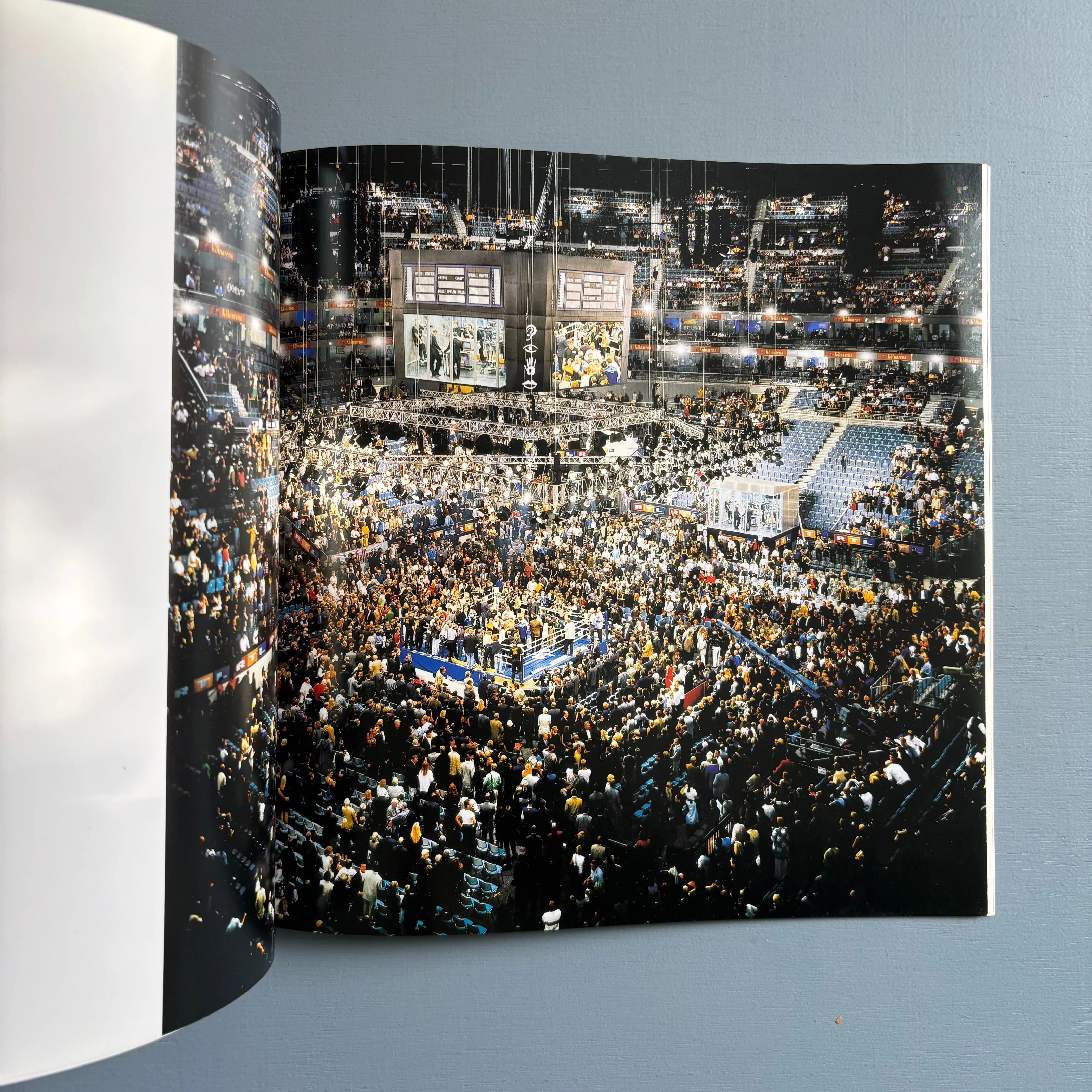 Andreas Gursky - Centre Pompidou 2002 - Image 5