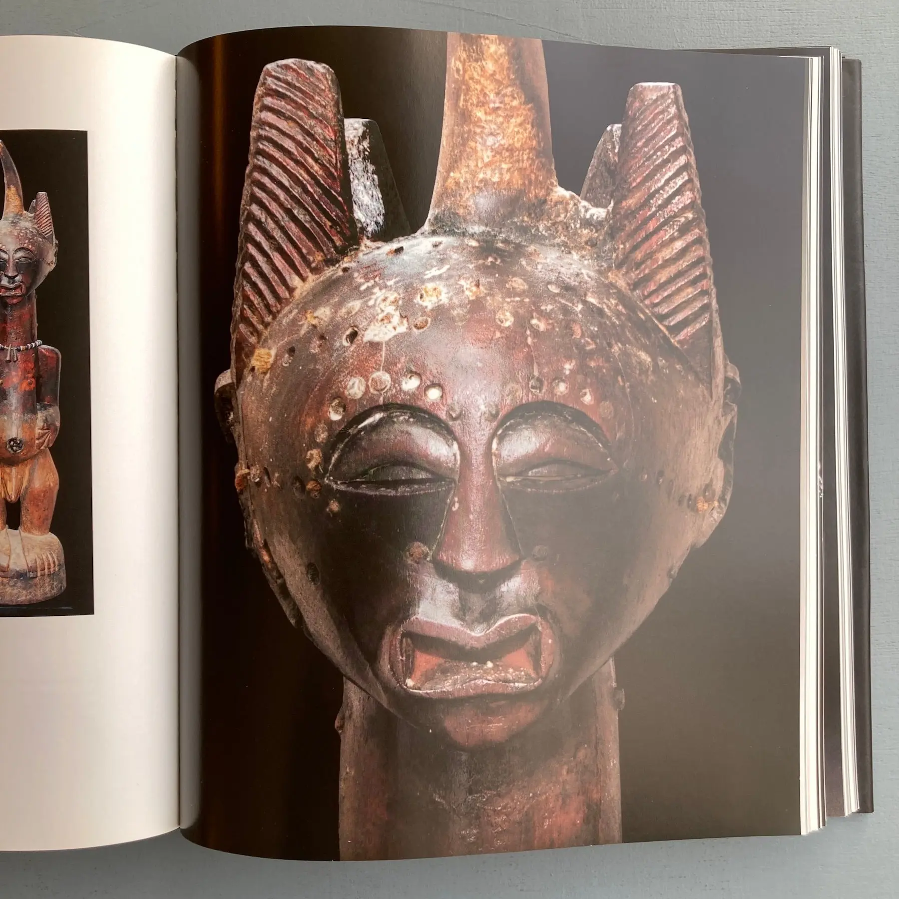 François Neyt - La redoutable statuaire Songye d'Afrique Centrale - Fonds Mercator 2004 - Image 9