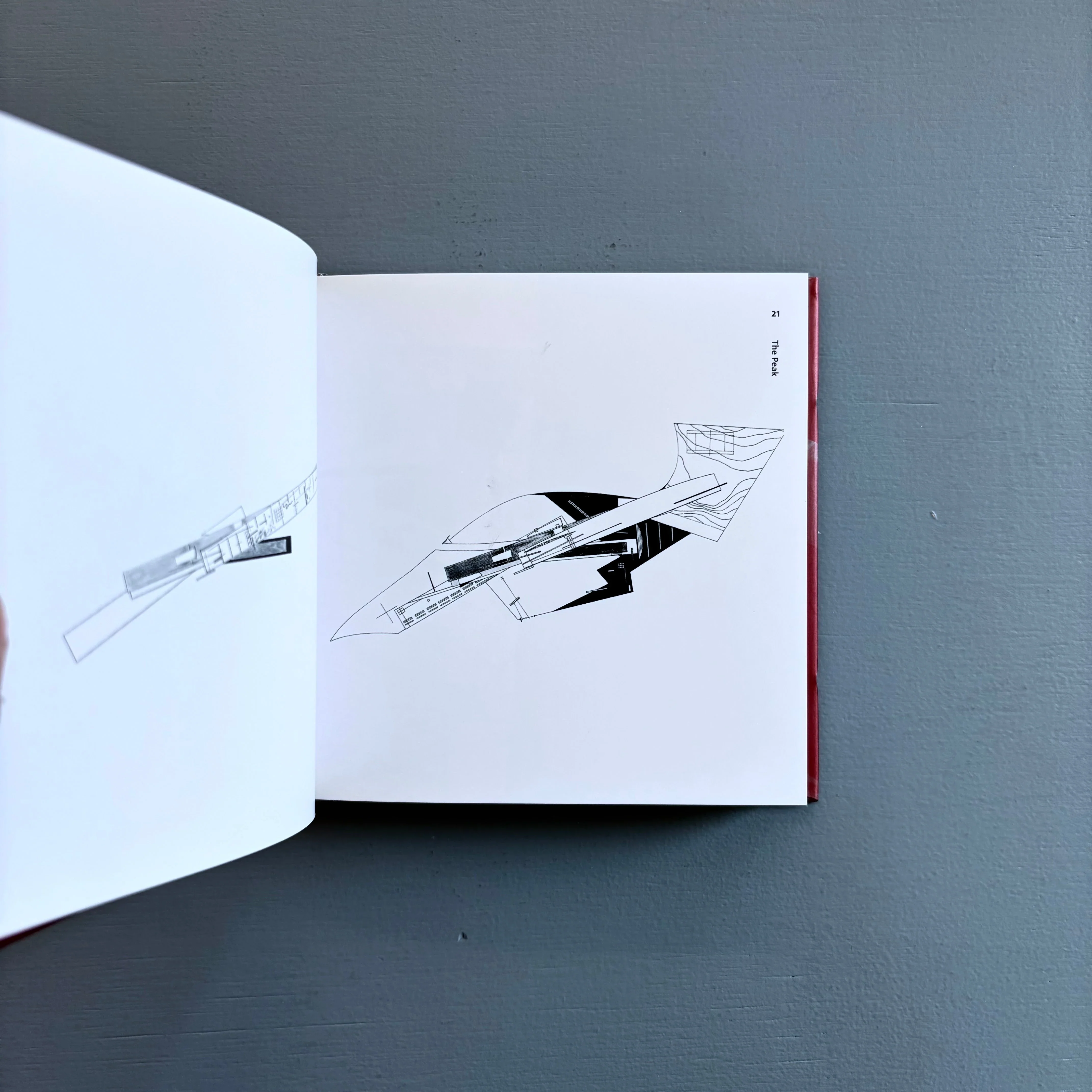 Zaha Hadid - Complete Works - Tames & Hudson 2004 - Image 17